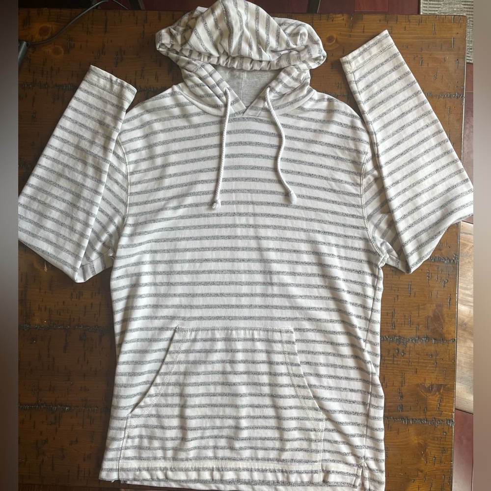 Men’s Weatherproof Vintage brand Hoodie Sweatshirt size Medium.